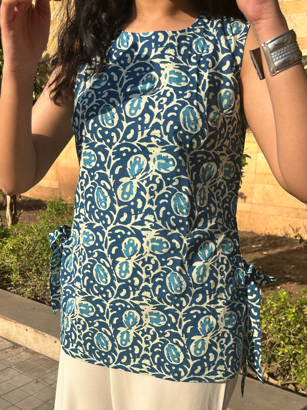 Neel Vira Kurti